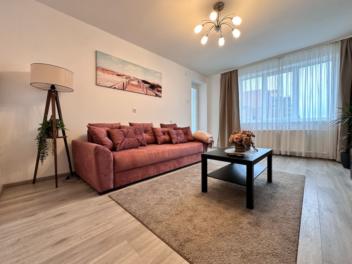 A cozy apartment next to a port, photo 2