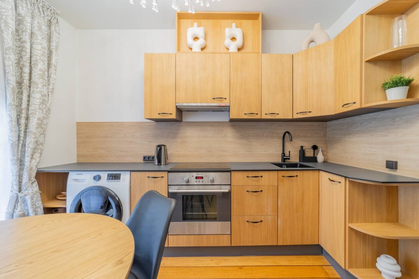 Old Town Crystal 2BR | WI-FI, photo 4